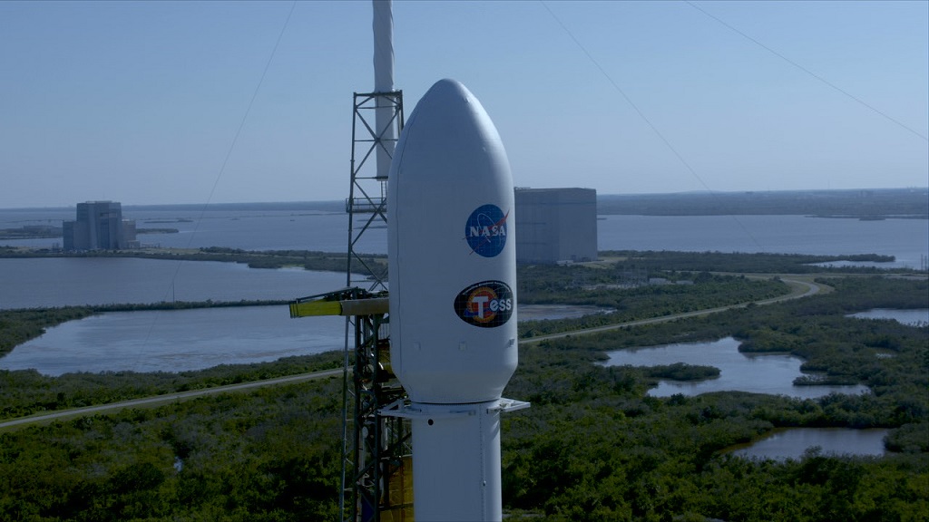 SpaceX Sukses Kirim Satelit Pencari Planet NASA