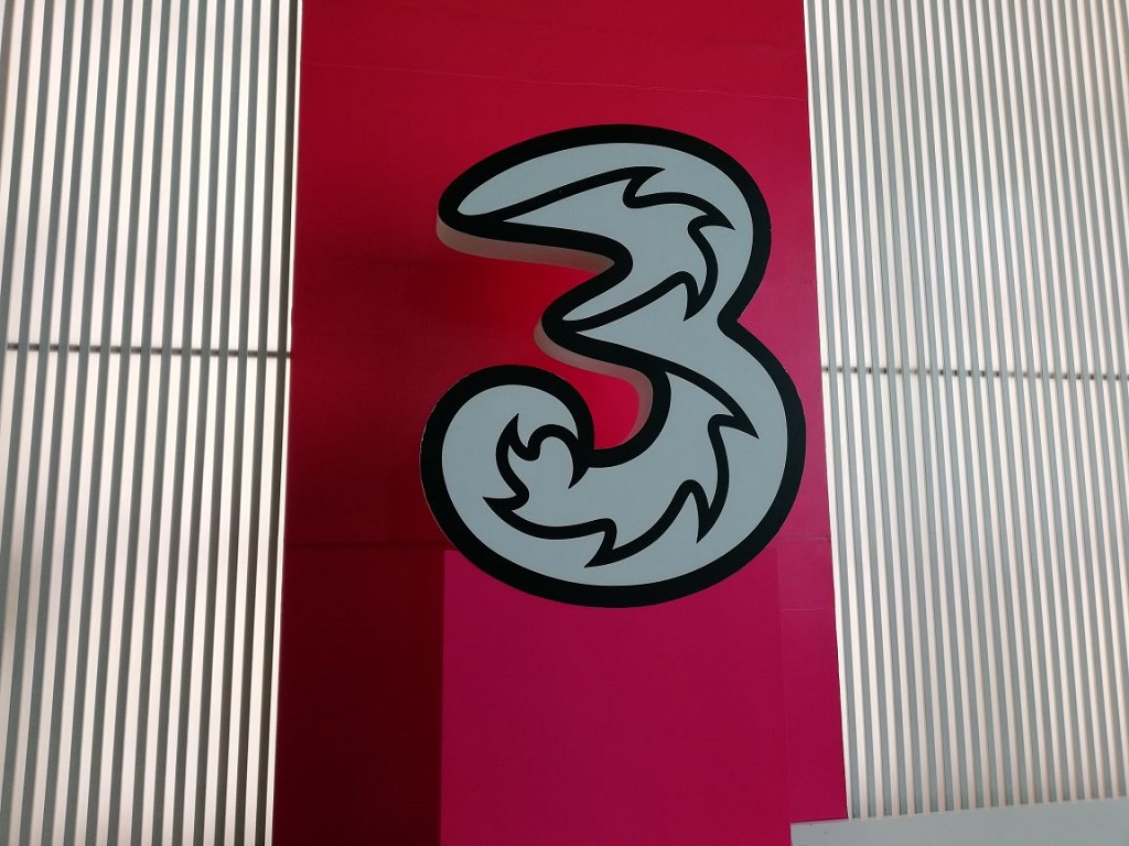 telekomunikasi