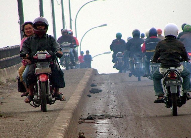 Bekasi akan Sterilkan Jalur Khusus Motor