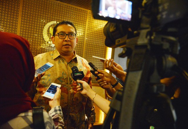 Fadli Zon Sebut Kendaraan Roda 2 Angkutan Massal