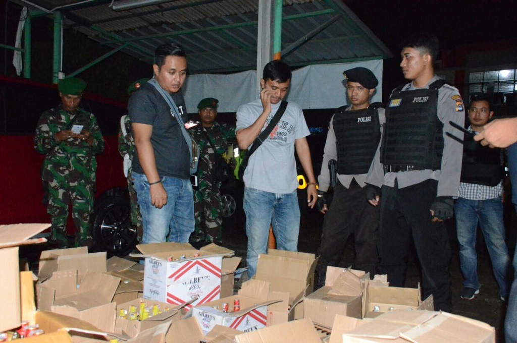Pemilik Ribuan Botol Miras Hanya Dapat Peringatan dari Polisi