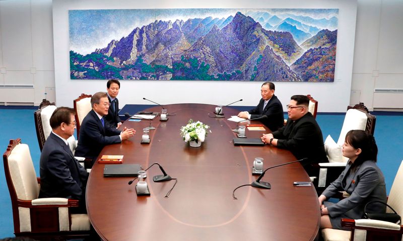 Moon Jae-in dan Kim Jong-un Bahas Upaya Perdamaian Permanen