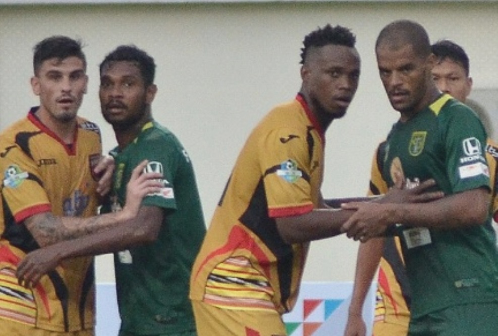 10 Pemain Mitra Kukar Tekuk Persebaya