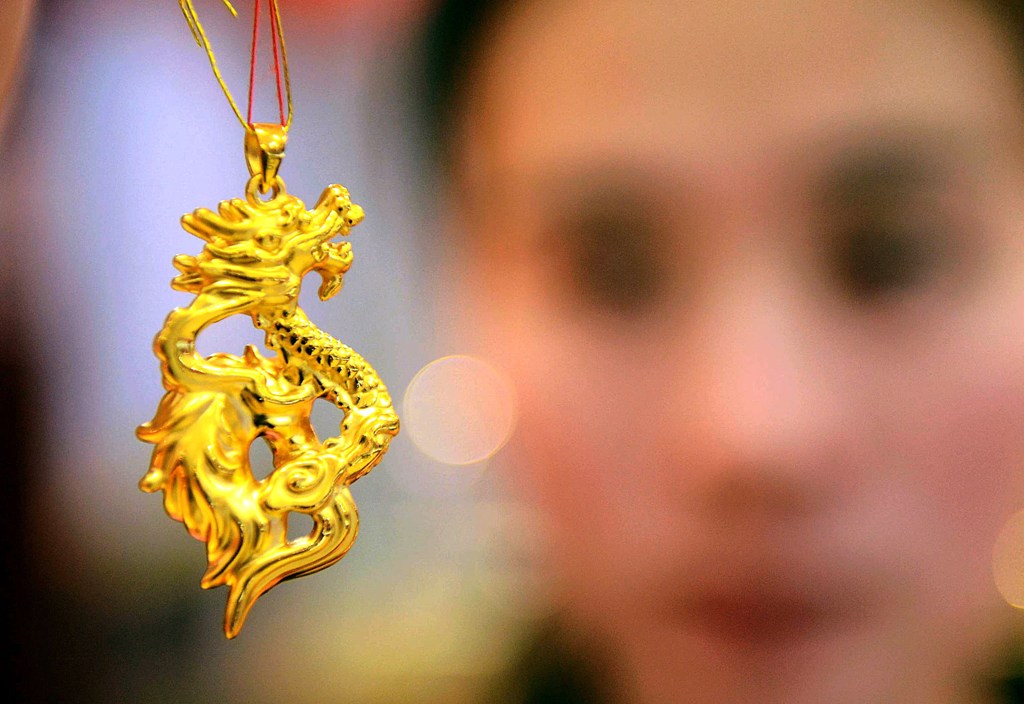 Harga Emas Berpotensi Lemah di Perdagangan Asia
