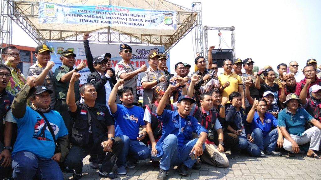 Buruh Bekasi Minta SIM Gratis