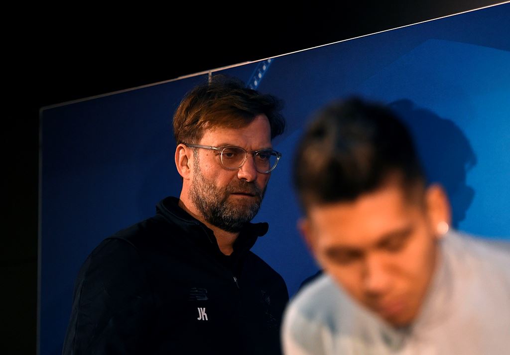 Klopp Berharap Salah Meniru Keputusan Firmino