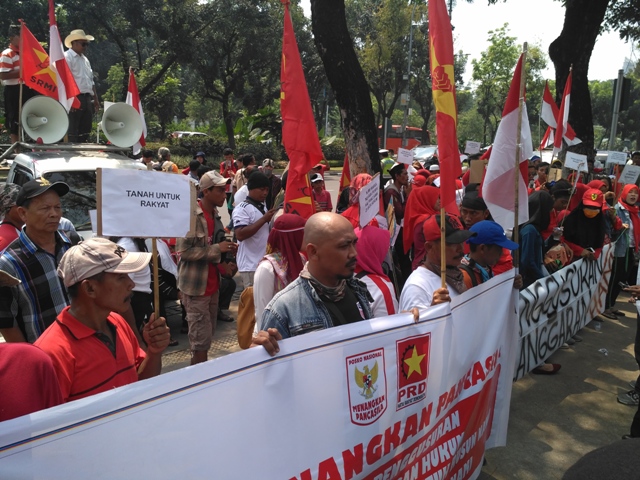 Warga Taman Kota Menolak Direlokasi ke Rusun