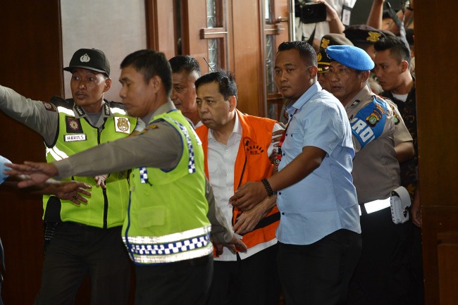 KPK Diminta Jerat Novanto dengan Pasal Pencucian Uang