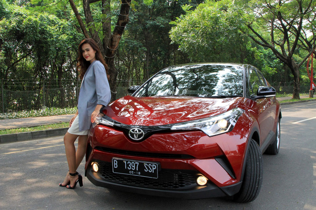 Angka Kecil, Toyota: Penjualan CH-R Sesuai Target