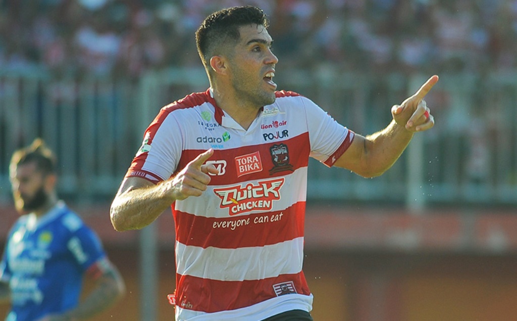 Dua Gol Fabiano Bantu Madura United Bungkam Persib