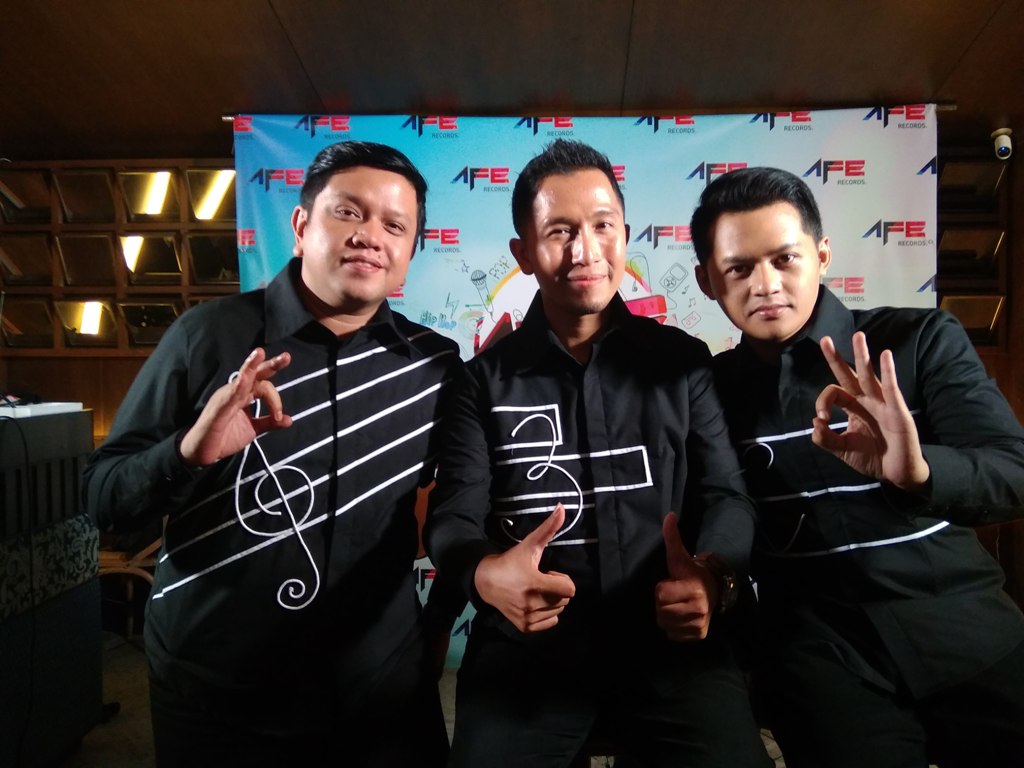 Trik Bemby Noor dan Mario Kacang untuk Menghasilkan Lagu <i>Easy Listening</i>