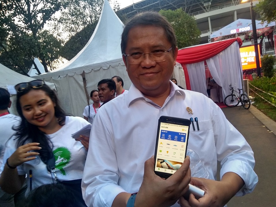 Ojek Online Bakal Punya Ponsel 4G Harga Rp900 Ribu