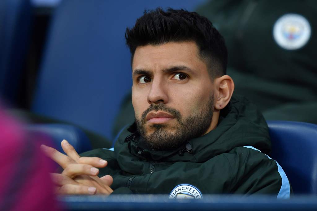 Guardiola Galau Akan Masa Depan Aguero di Man City