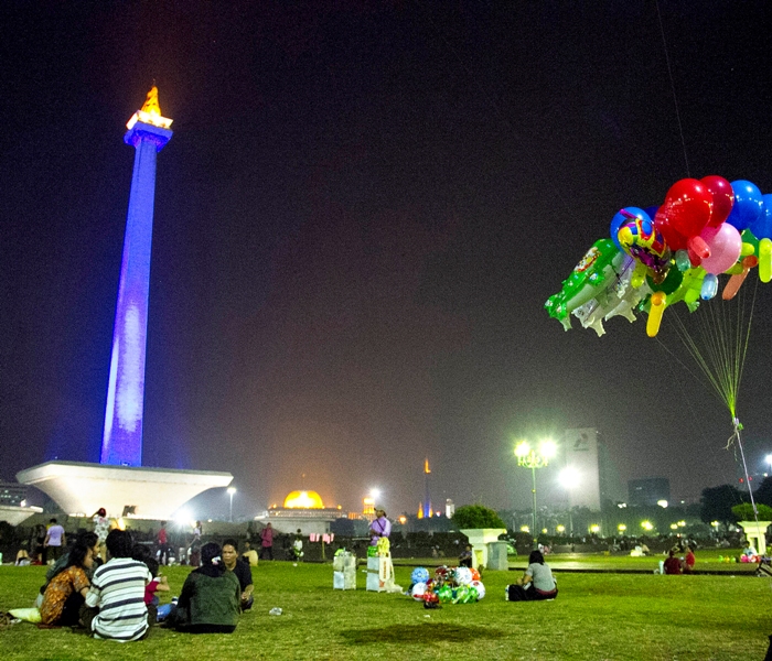 Sandiaga Ingin Monas Seperti Mekkah Saat Buka Puasa Bersama