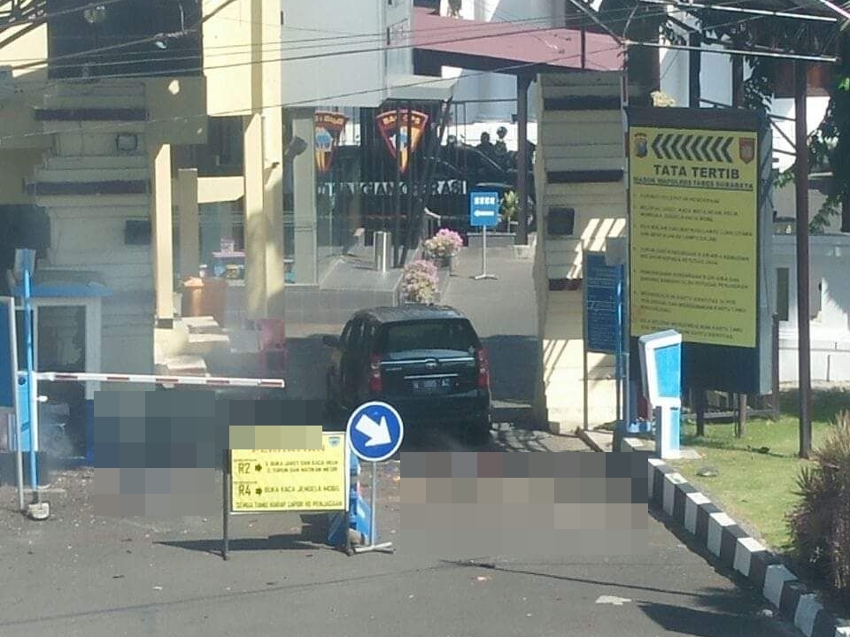 Ledakan Bom Mengguncang Mapolrestabes Surabaya