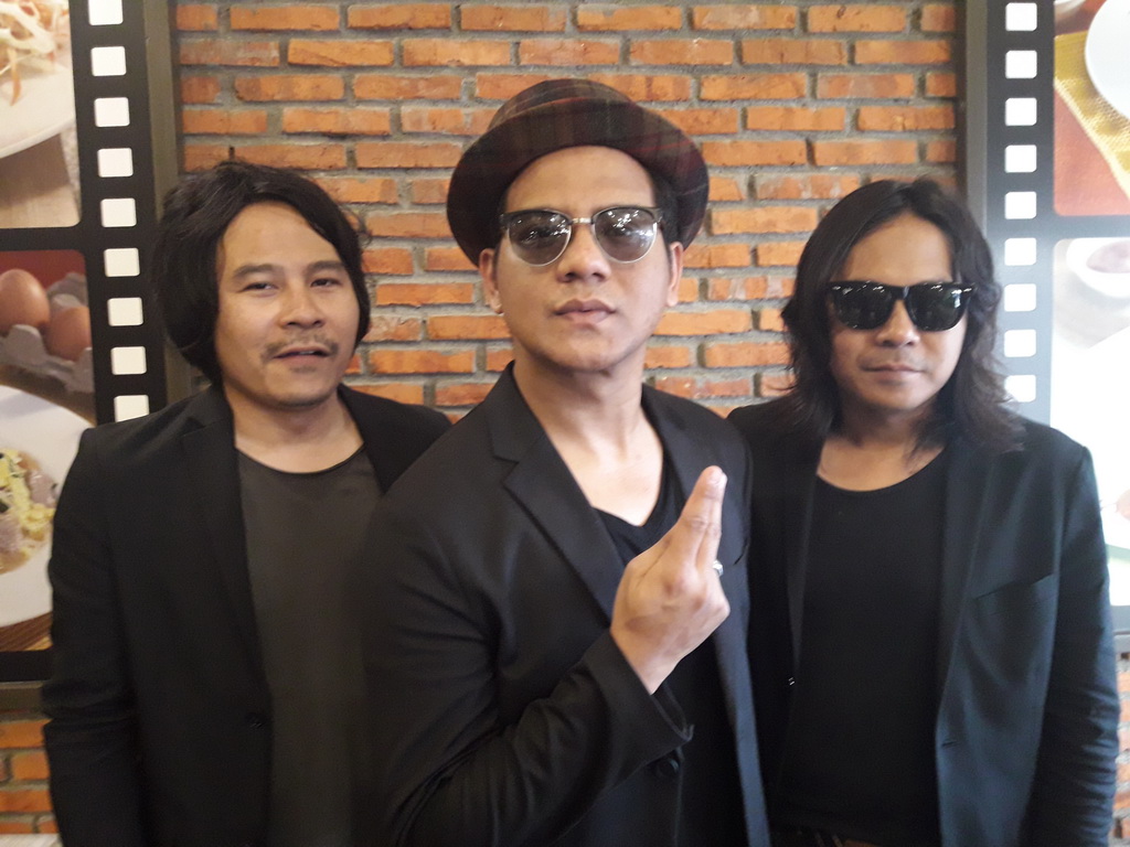 Tur Inggris dan Amerika, Speaker First Disebut Led Zeppelin-nya Indonesia