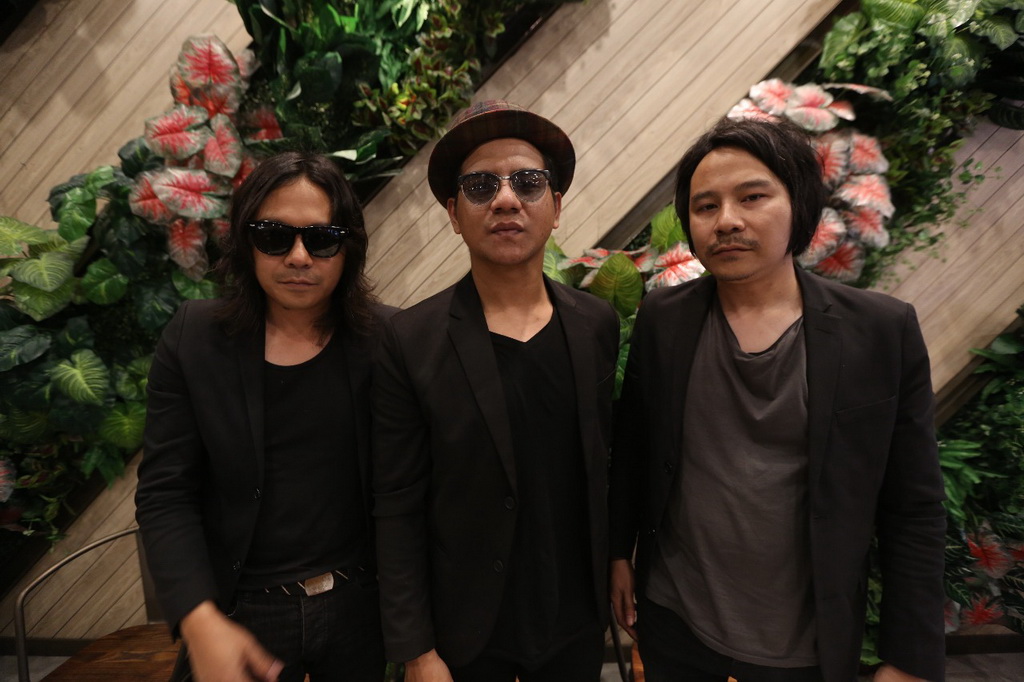 Dikontrak Label Luar Negeri, Speaker First Siap Tinggalkan Indonesia