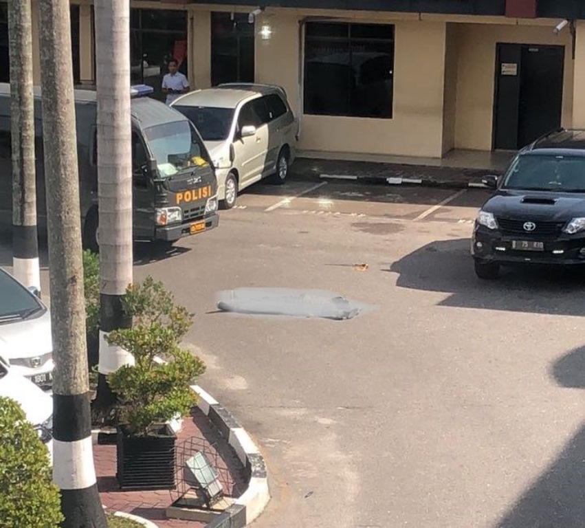 Seorang Terduga Teroris Dikepung