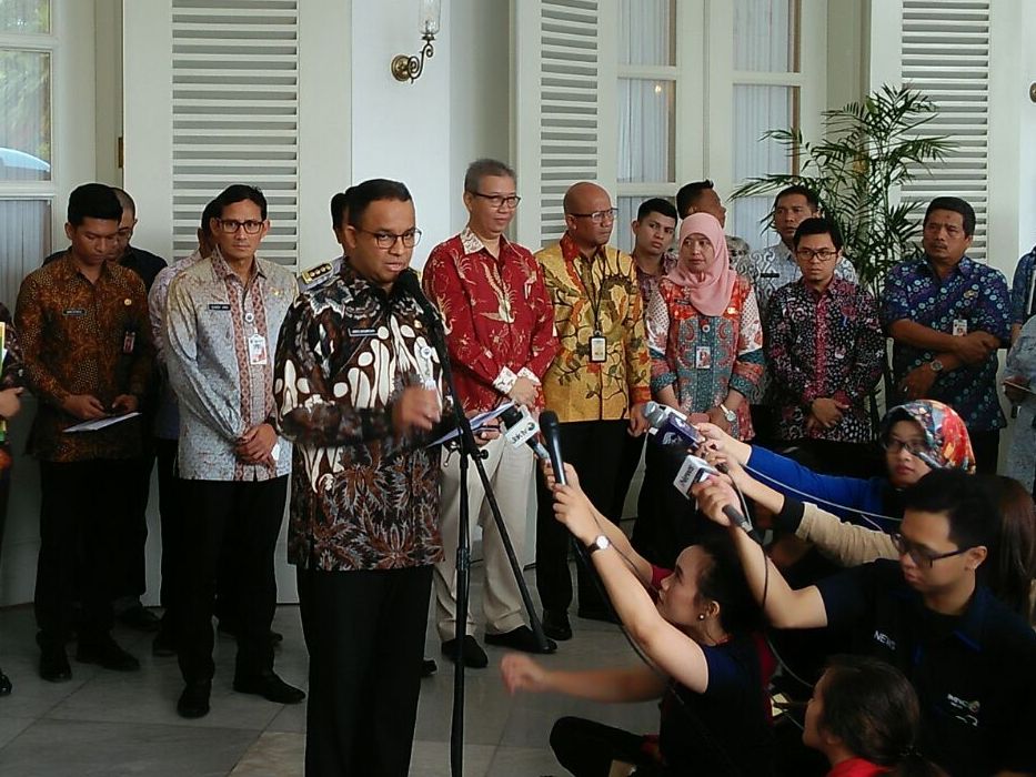 Anies Minta Warga Mengawasi Indekos