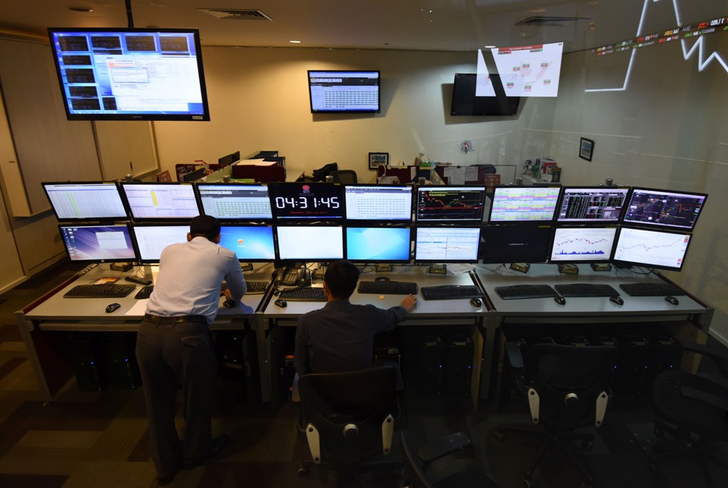 IHSG Bergejolak, Calon Emiten Tunda IPO