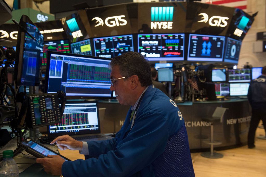 Wall Street Berjaya Didukung Laporan Laba yang Kuat
