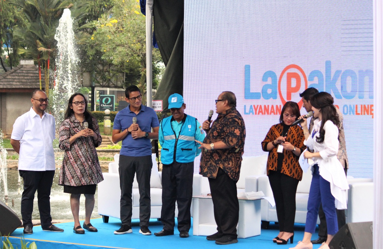 Sandi Luncurkan Layanan Parkir <i>Online</i>