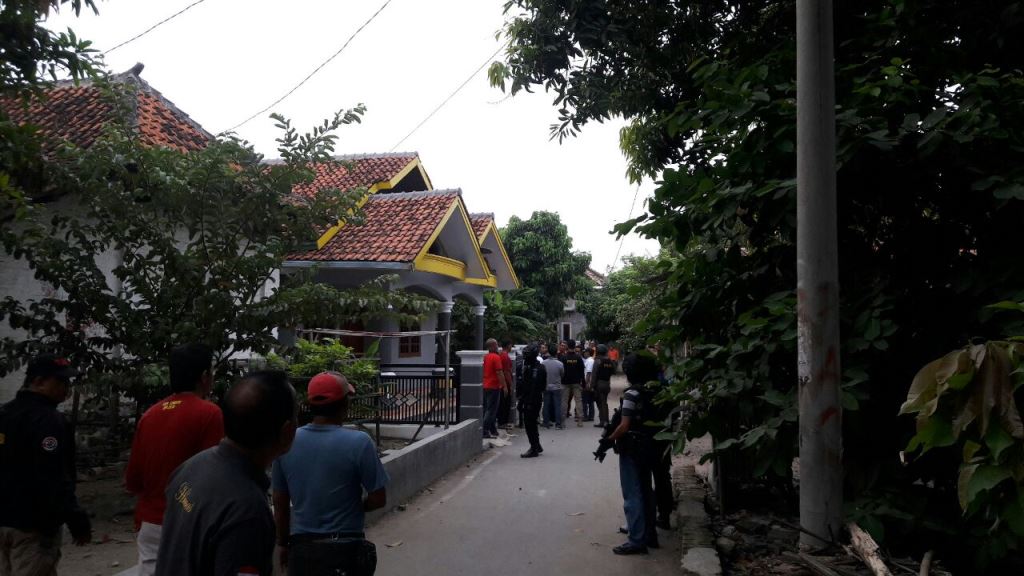 Terduga Teroris Cirebon Berjualan Cilok