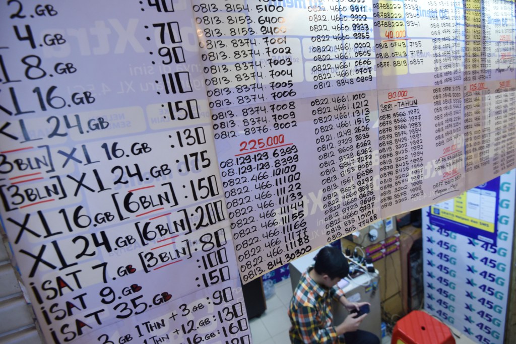 254 Juta Nomor Seluler Teregistrasi