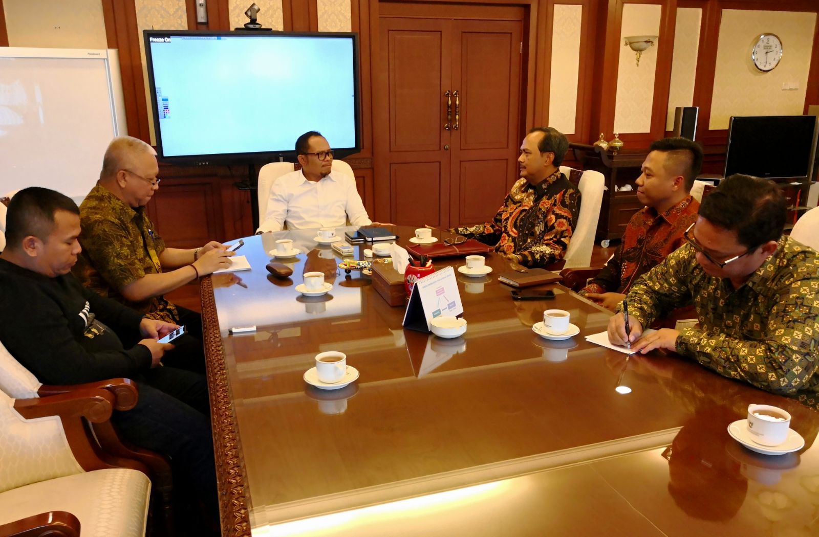 Menaker RI Dukung Program Uang Jaminan TKI di Singapura