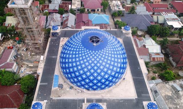 Sempat roboh diguncang gempa, masjid ini sudah dipakai tarawih
