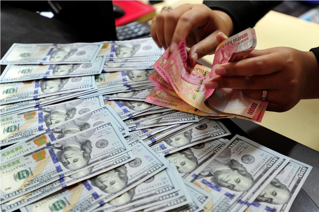 Rupiah Diprediksi Masih Alami Keterpurukan