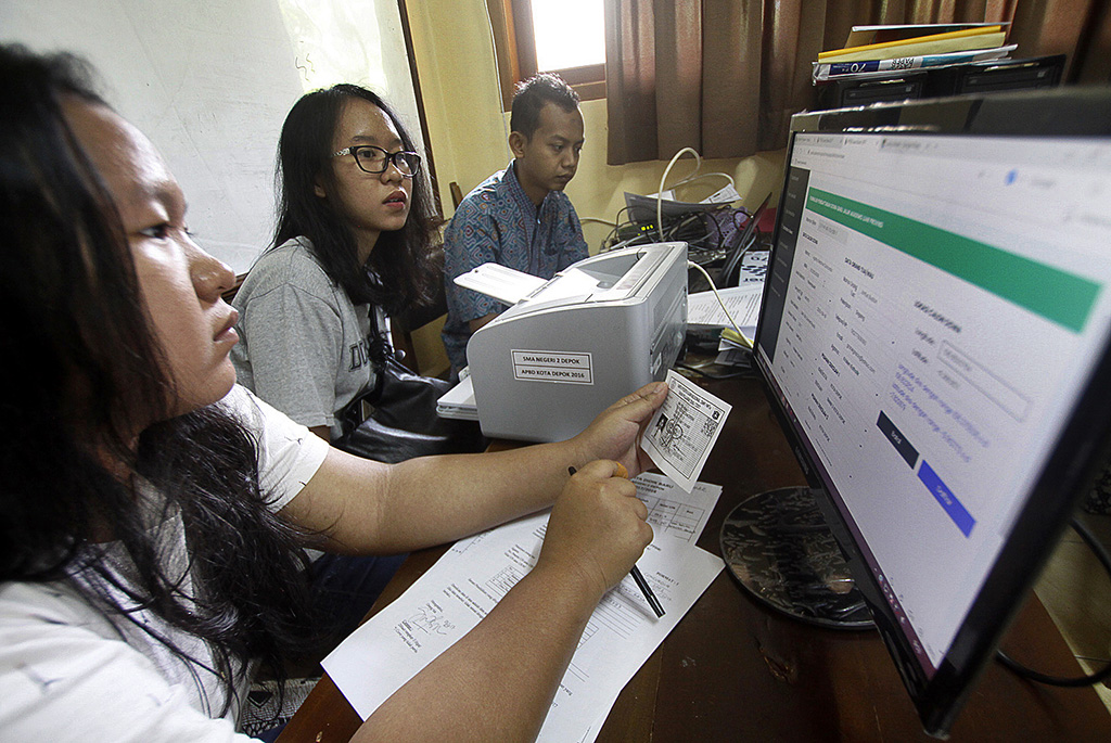 Jateng Hanya Terapkan Sistem Zonasi untuk SMA Negeri