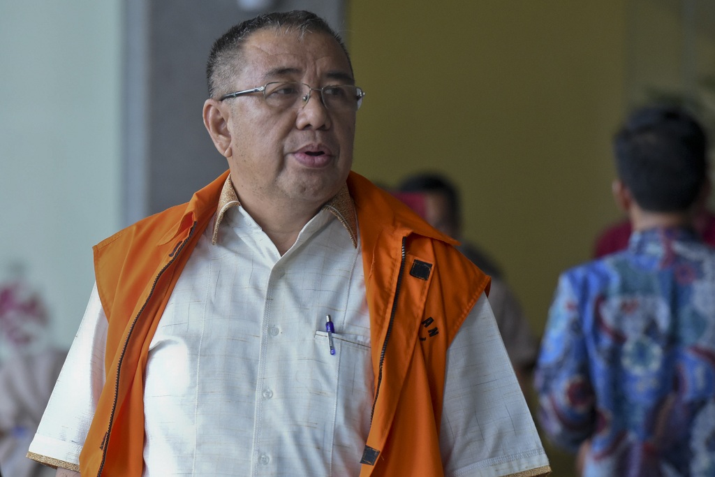 Cagub Sultra Gunakan Uang Korupsi untuk Kampanye