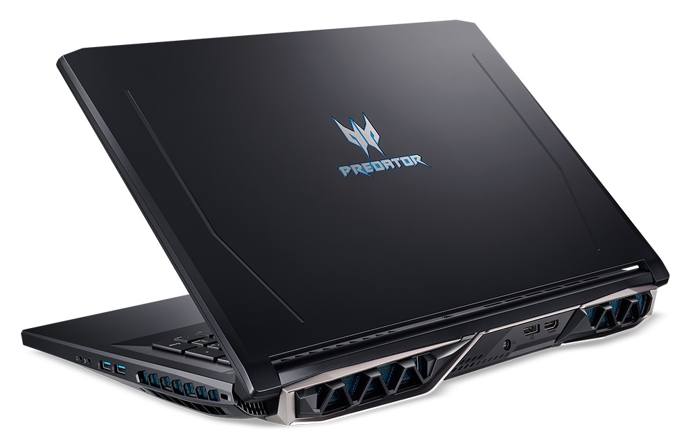 Acer Pamer Dua Laptop Kelas Berat Helios 300 dan 500