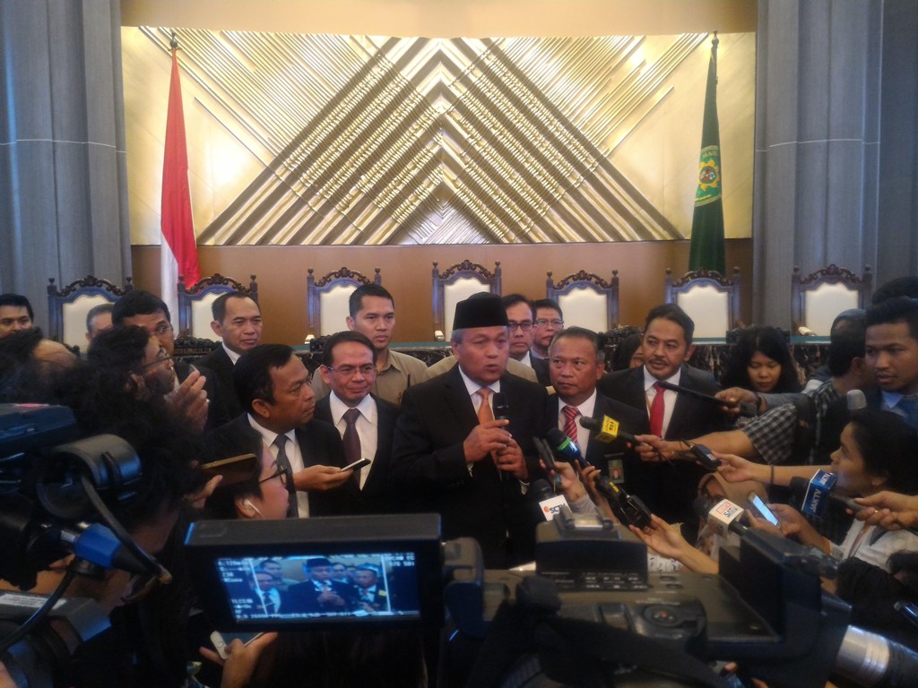 Pelantikan Perry Disambut Positif Penguatan Rupiah dan IHSG