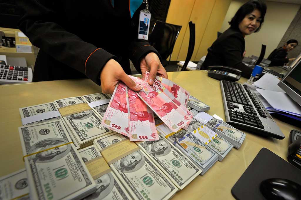 Rupiah Masih Tertekan