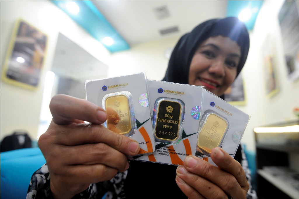 Awali Pekan, Kemilau Emas Antam Meredup ke Rp663 Ribu/Gram