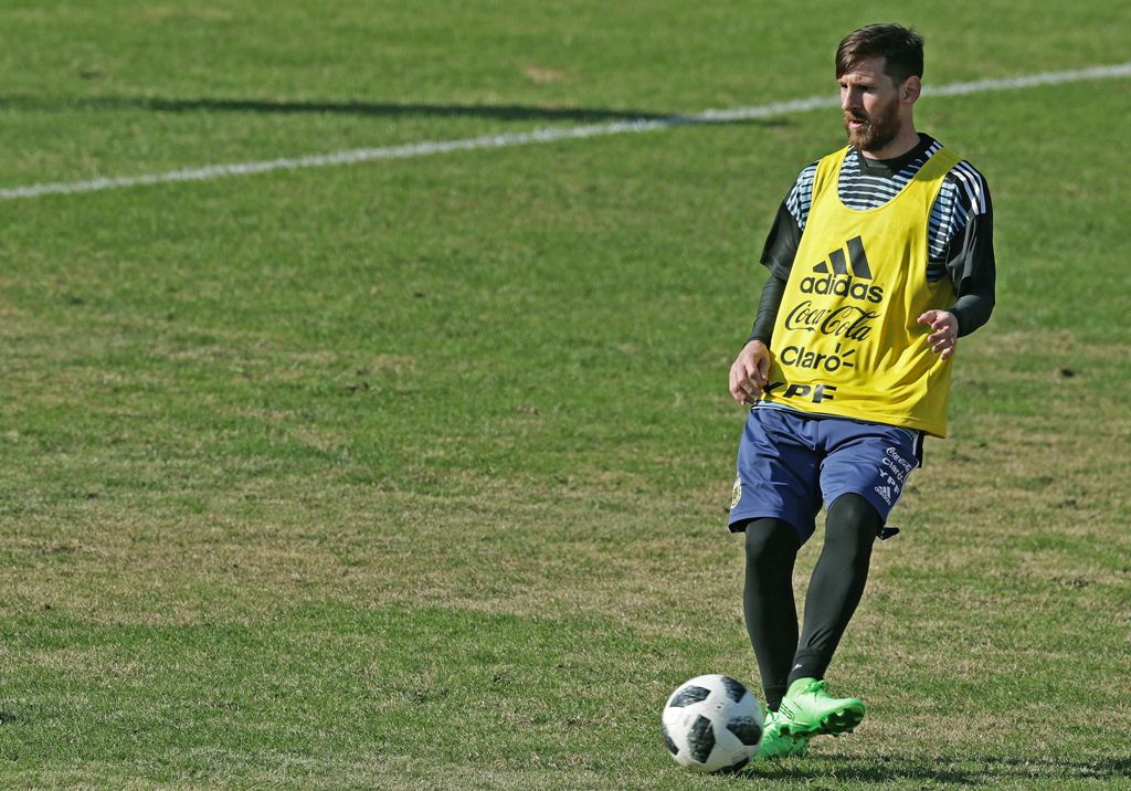 Messi Siap Tukar Trofi di Barcelona dengan Gelar Bersama Argentina
