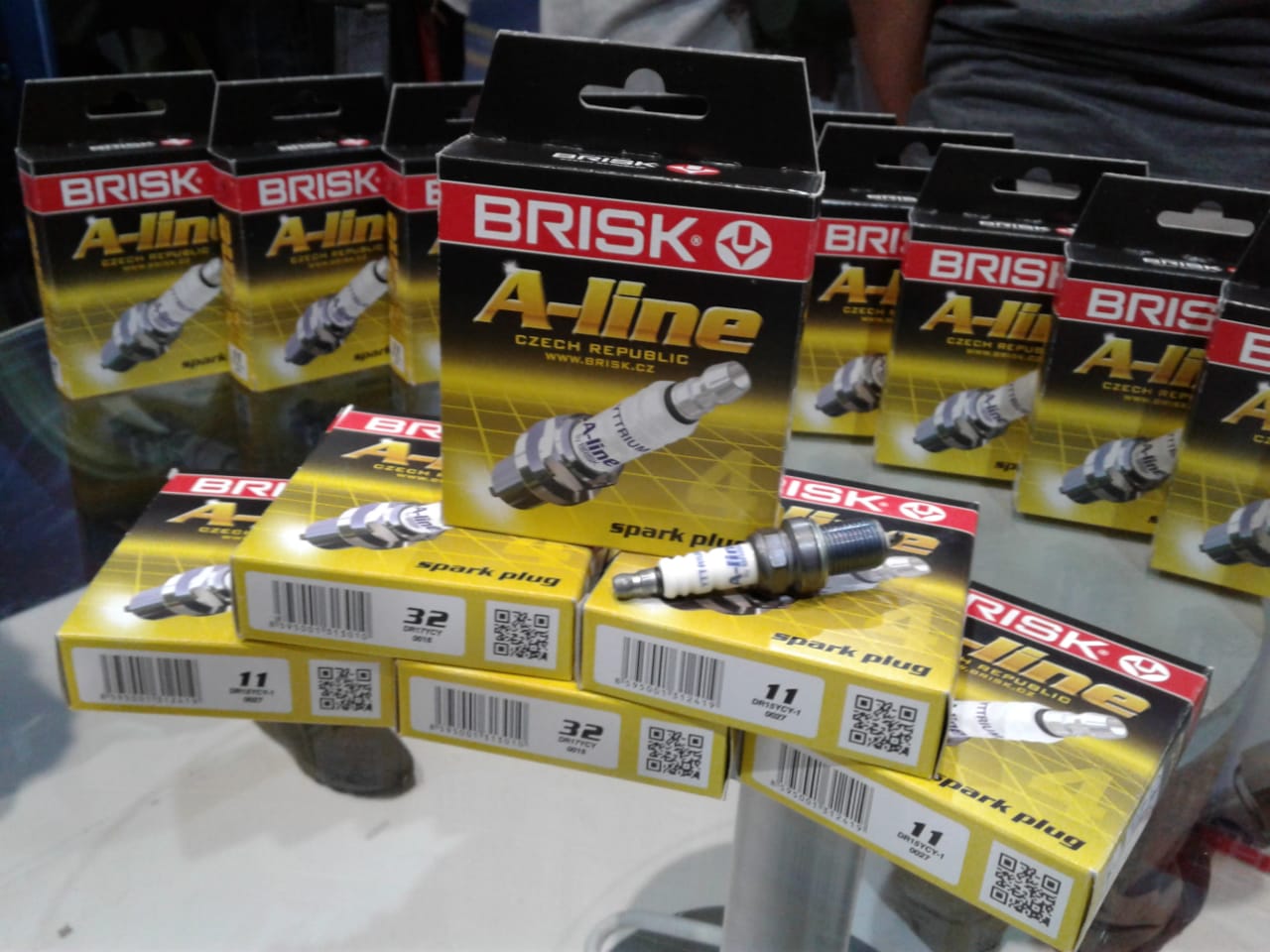 Teknologi Busi Yttrium, Alternatif Selain Iridium