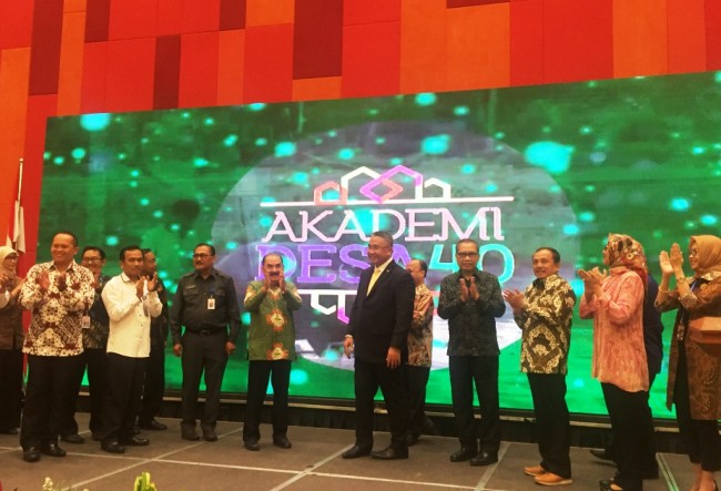 Kemendes Bagikan Beasiswa Akademi Desa 4.0