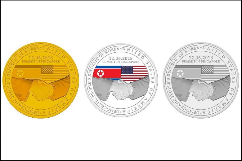 Rp19 Juta untuk Medali Emas Bergambar Tangan Trump dan Kim Jong-un