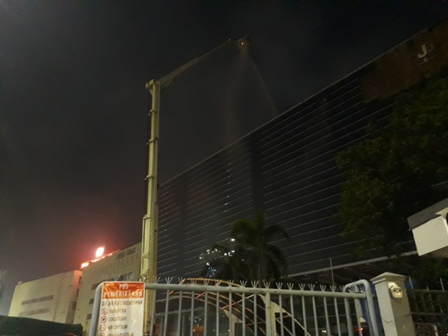Korban Terjebak Kebakaran Gedung di PRJ Dievakuasi