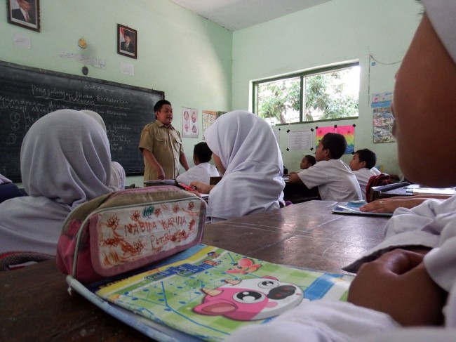 Guru PAUD Kepulauan Seribu Tuntut Gaji Setara UMR