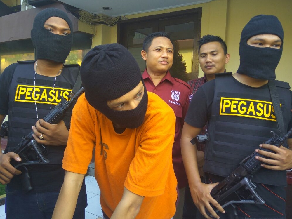 Pembunuhan Mayat Wanita Dalam Kardus Dipicu Kosmetik