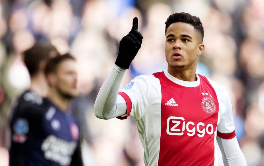 Kluivert Jalani Tes Medis di Roma