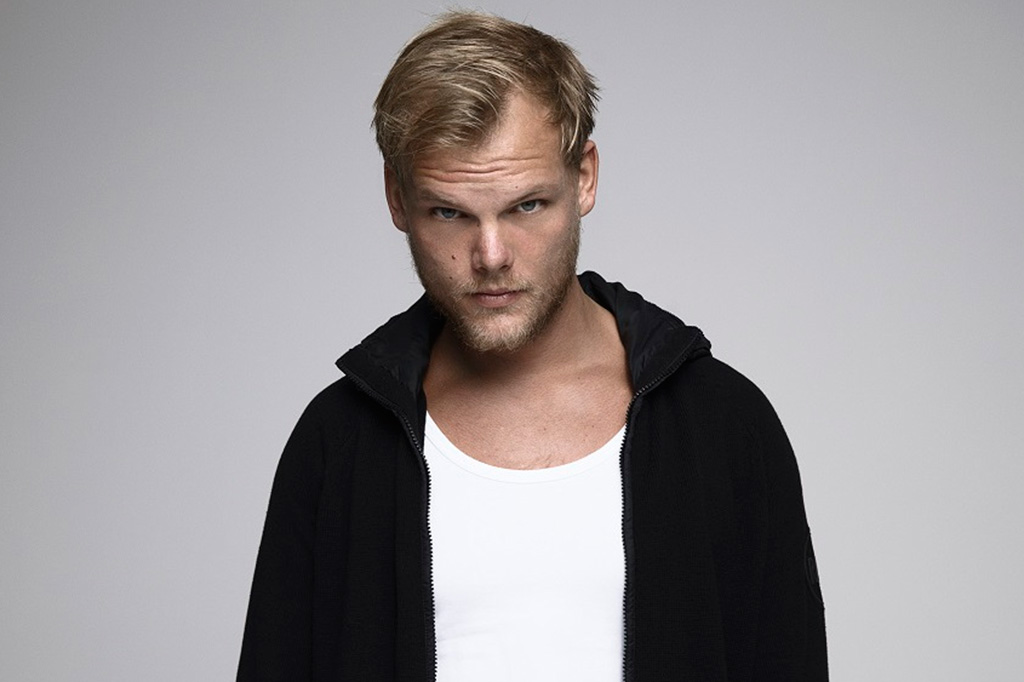 Avicii Dimakamkan di Swedia