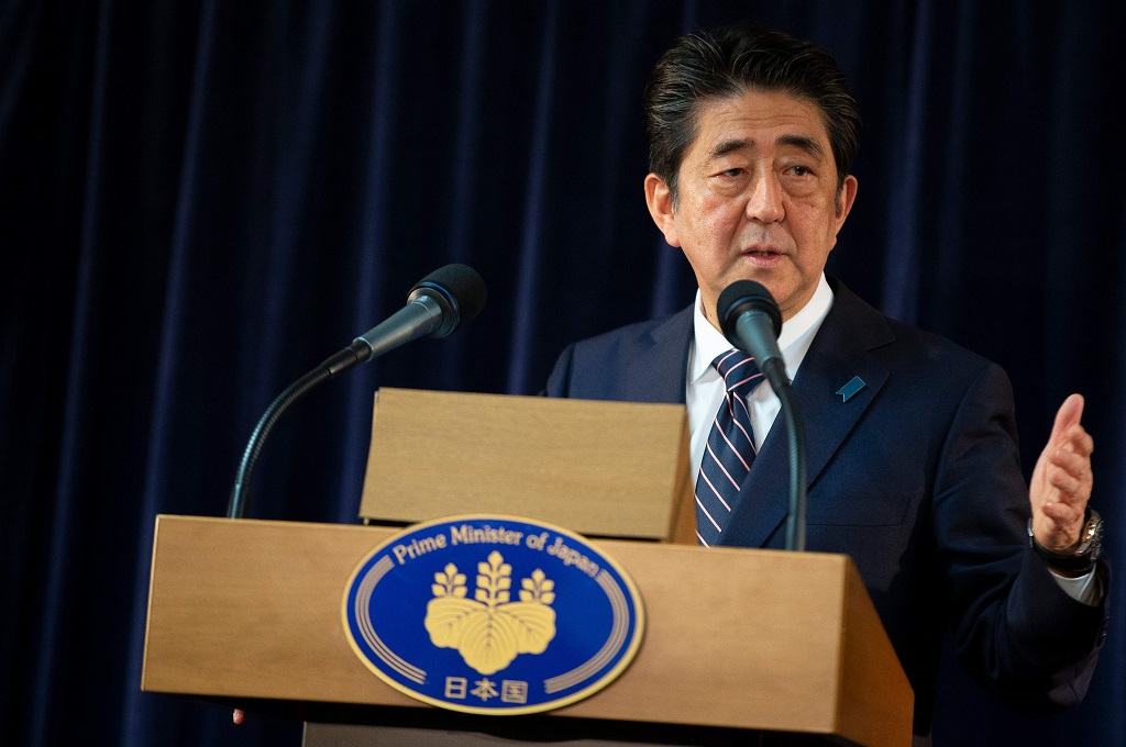 Jepang Sebut Pertemuan Trump-Kim Langkah Awal Denuklirisasi