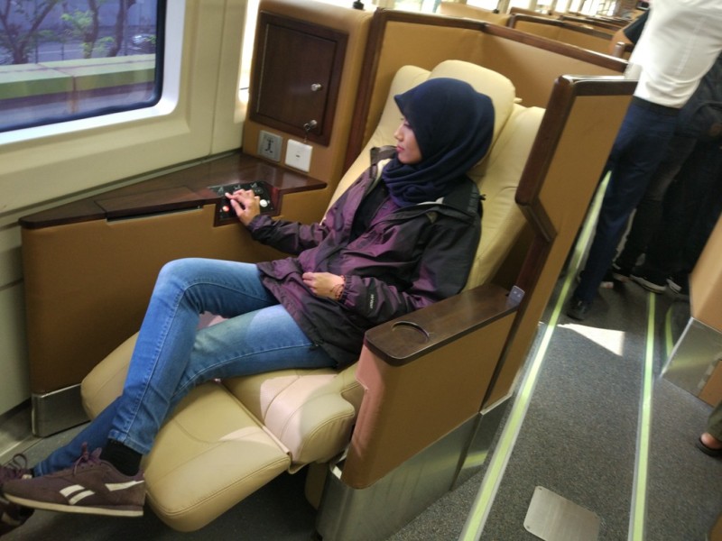11 Fasilitas Kereta <i>Sleeper</i>