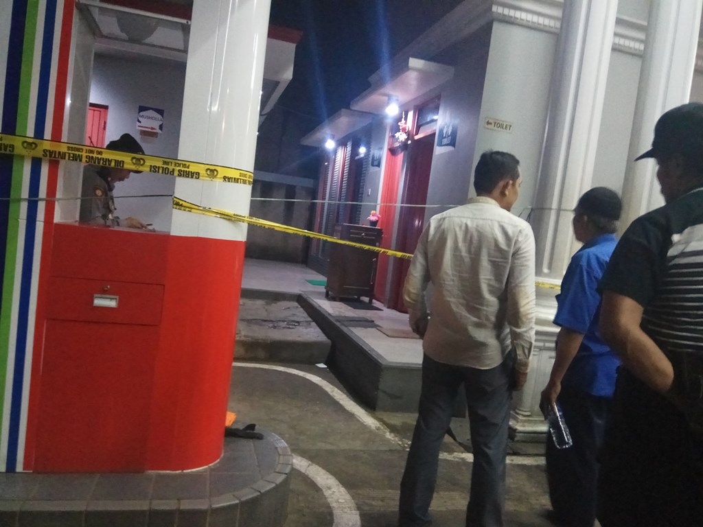 Mayat Laki-laki Ditemukan di Toliet SPBU Depok