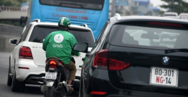Toyota Investing $1 billion in Asian Ride-Share Firm Grab